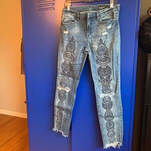 Blank NYC embroidered jeans women’s size 29